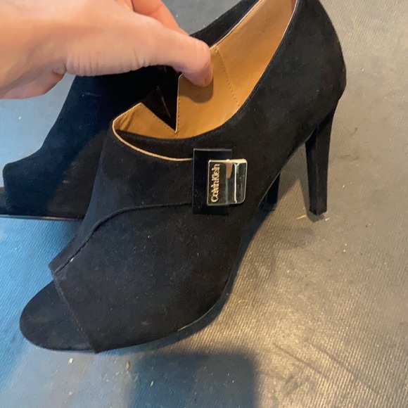 Suede Calvin Klein heels - Picture 2 of 4